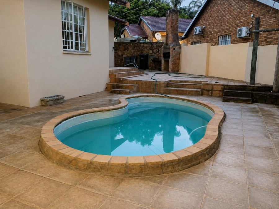 3 Bedroom Property for Sale in Safari Gardens North West